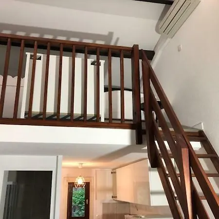 Casa de Férias Maisonette A 200m De La Plage Cavalaire-sur-Mer